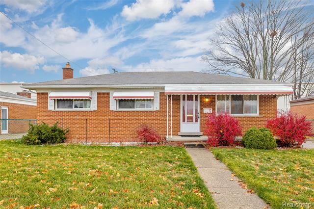 Property Photo:  24336 Blackmar Avenue  MI 48091 