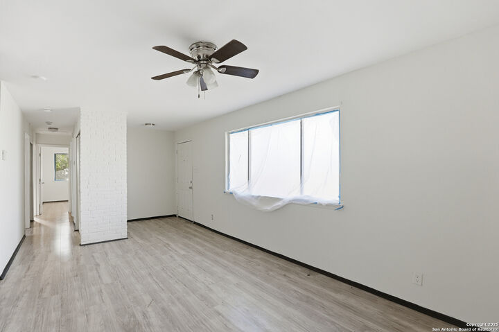 Property Photo: 151 Moss Valley TX 78227