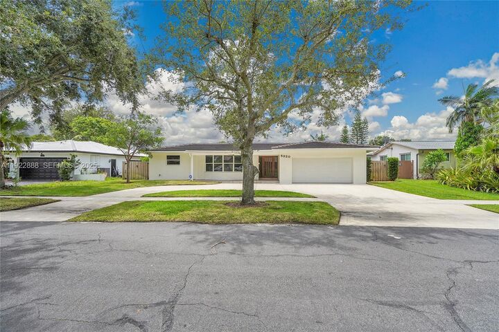 5320 SW 8th St  Plantation FL 33317 photo