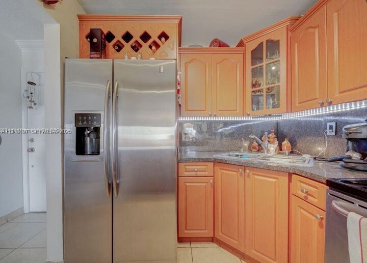 Property Photo: 6950 W 6th Ave 416 FL 33014