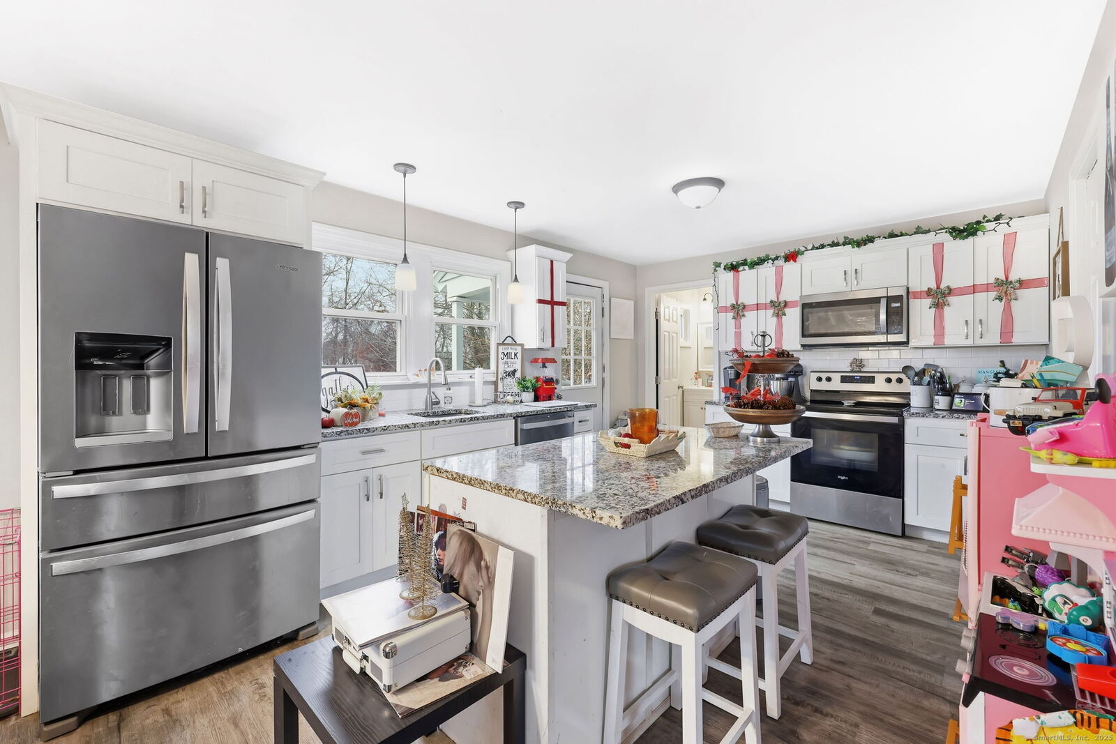 Property Photo: 16 Brainard Road CT 06082