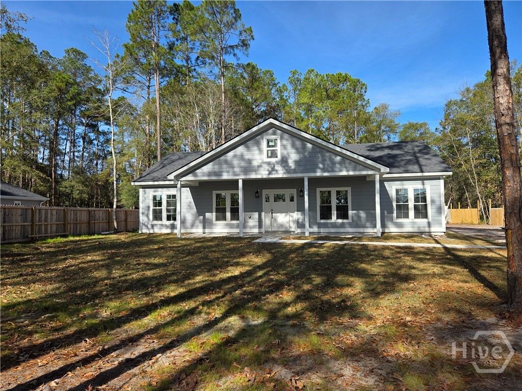Property Photo:  616 W Ninth Street  GA 31326 