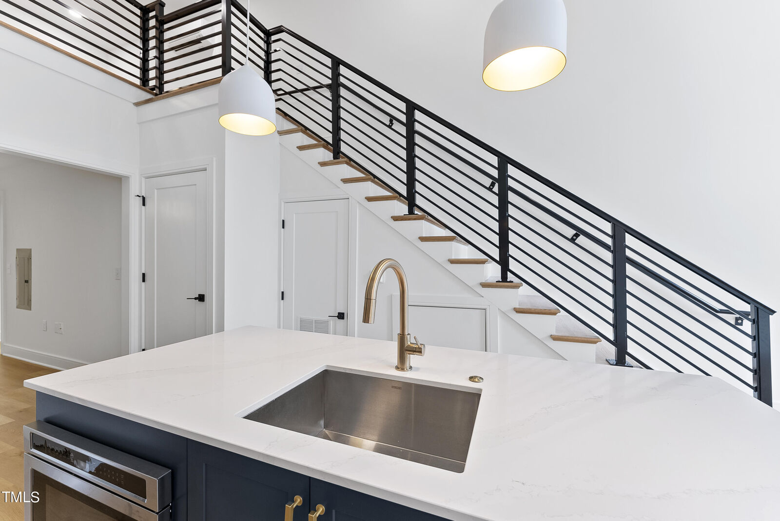 Property Photo: 615 Daniels Street 111 NC 27605