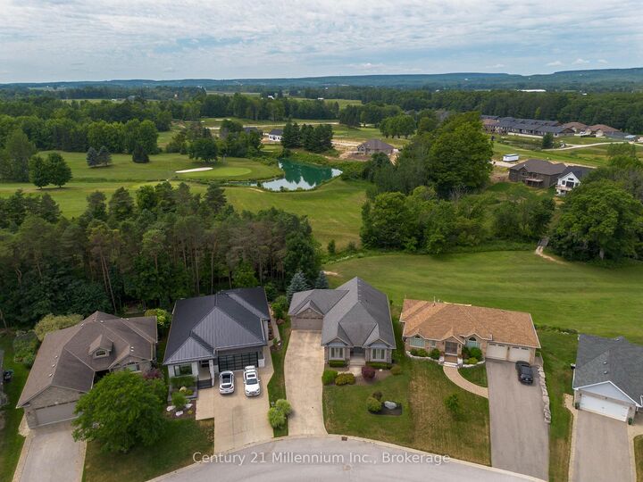 Photo de la propriété: 6 Glen Abbey Court ON N4L 1Y4