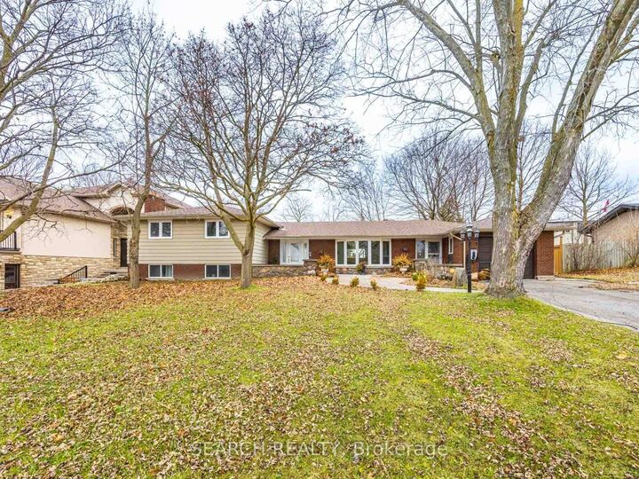 Property Photo: 41 Hamilton Drive ON L3Y 3E7
