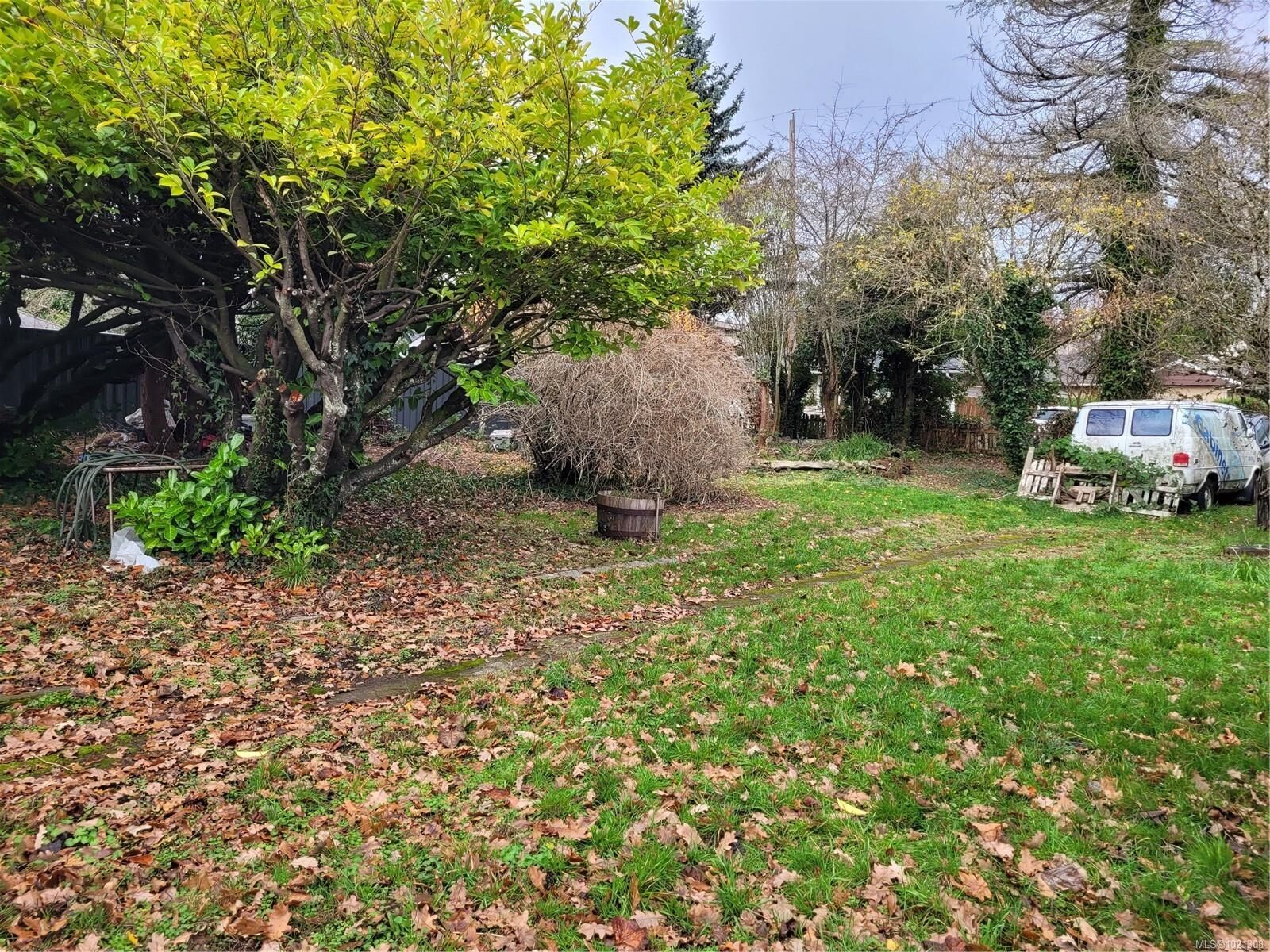 Property Photo:  550 Pythian Lane  BC V9S 1A9 