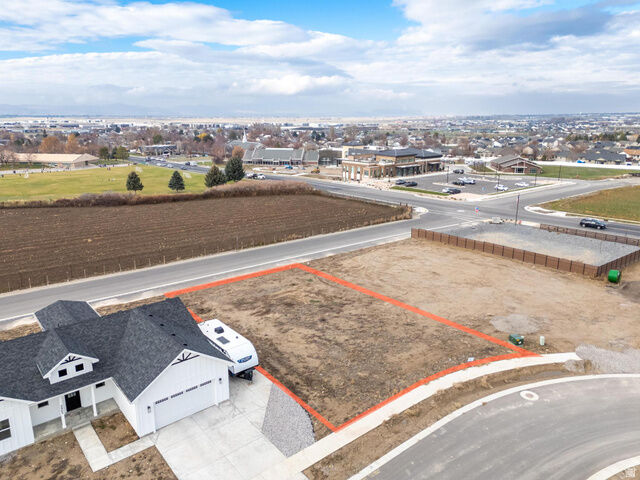 Property Photo: 2469 N 620 E 3 UT 84341