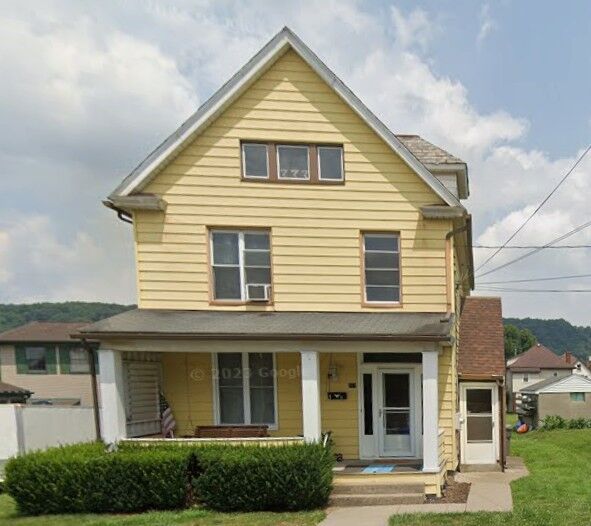 Property Photo: 217 Arthur St 1 PA 16063
