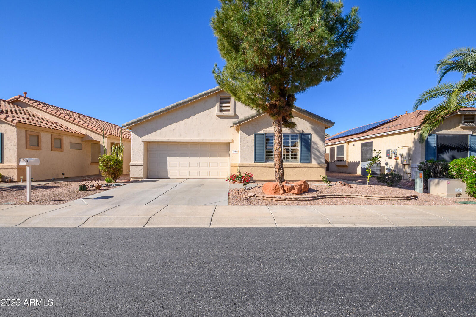 Property Photo: 17016 N Javelina Drive AZ 85374