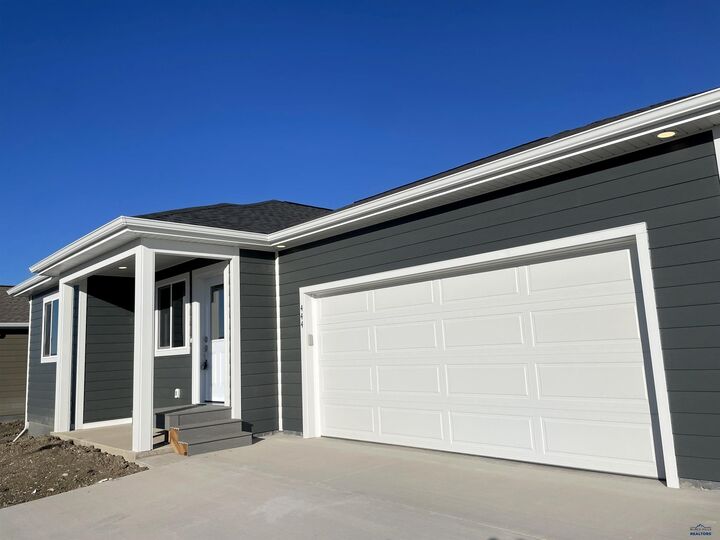 Property Photo: 444 Nighthawk Dr SD 57719