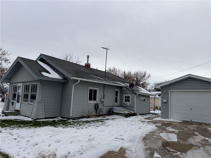 Property Photo:  717 E 5th, 506 Alder Avenue  MT 59044 