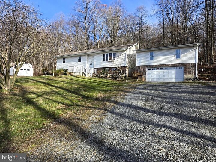 Property Photo:  169 Dale Road  PA 19504 