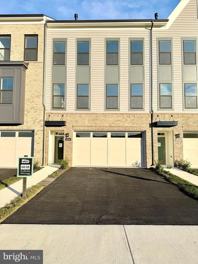 Property Photo: 23630 Winterday Drive VA 20148