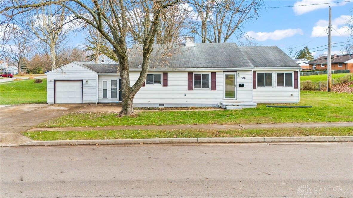 Property Photo:  106 Grosbeck Street  OH 45377 