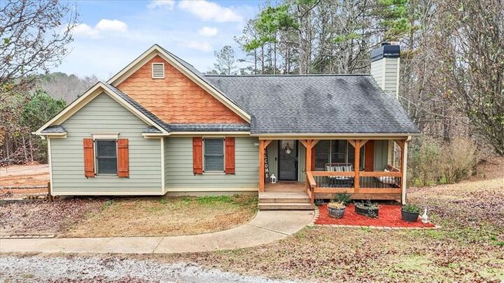 Property Photo: 122 Horseshoe Bend GA 30143