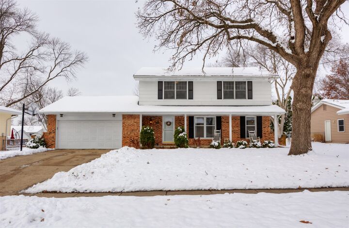 Property Photo:  4112 75th Street  IA 50322 