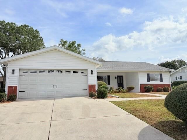 Property Photo: 17747 SE 97th Avenue FL 34491