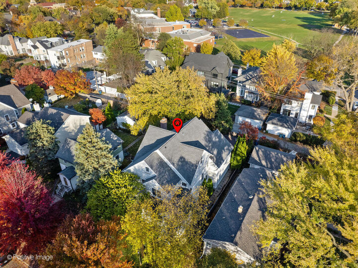 Property Photo:  639 S Thurlow Street  IL 60521 