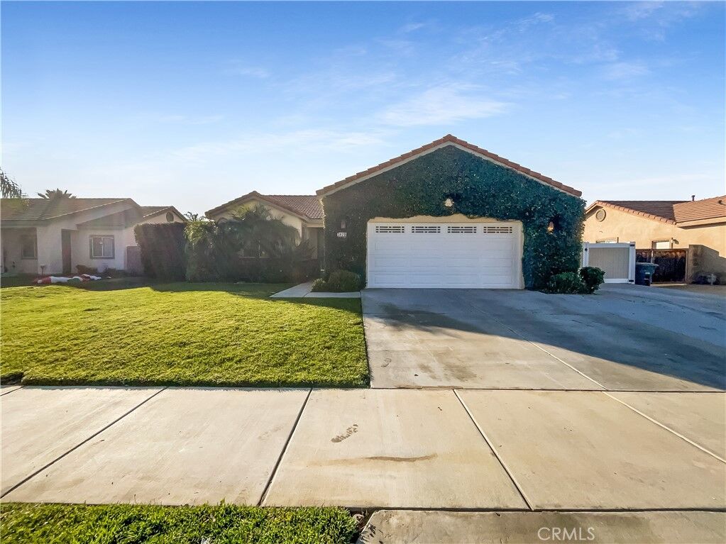Property Photo: 3429 Catalina Avenue CA 92545