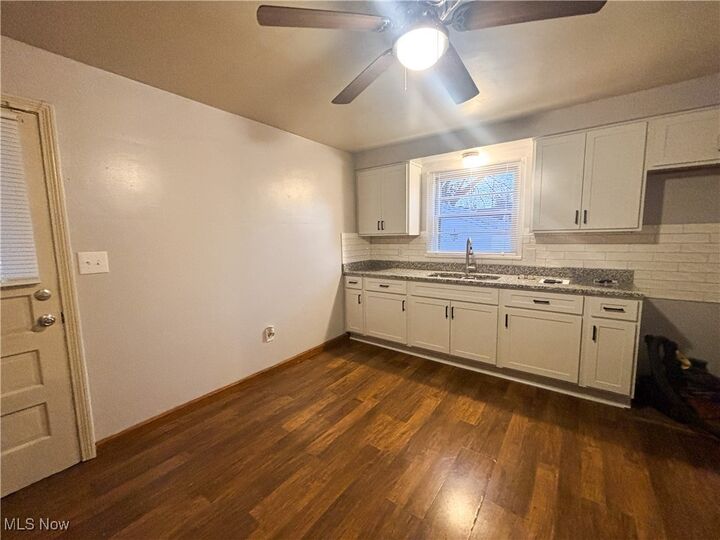 Property Photo:  1633 Everett Avenue  OH 44514 