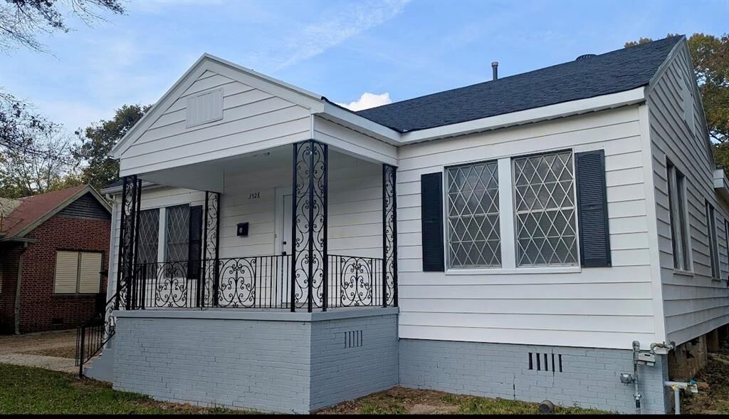 Property Photo:  3528 Lakeshore Drive  LA 71109 
