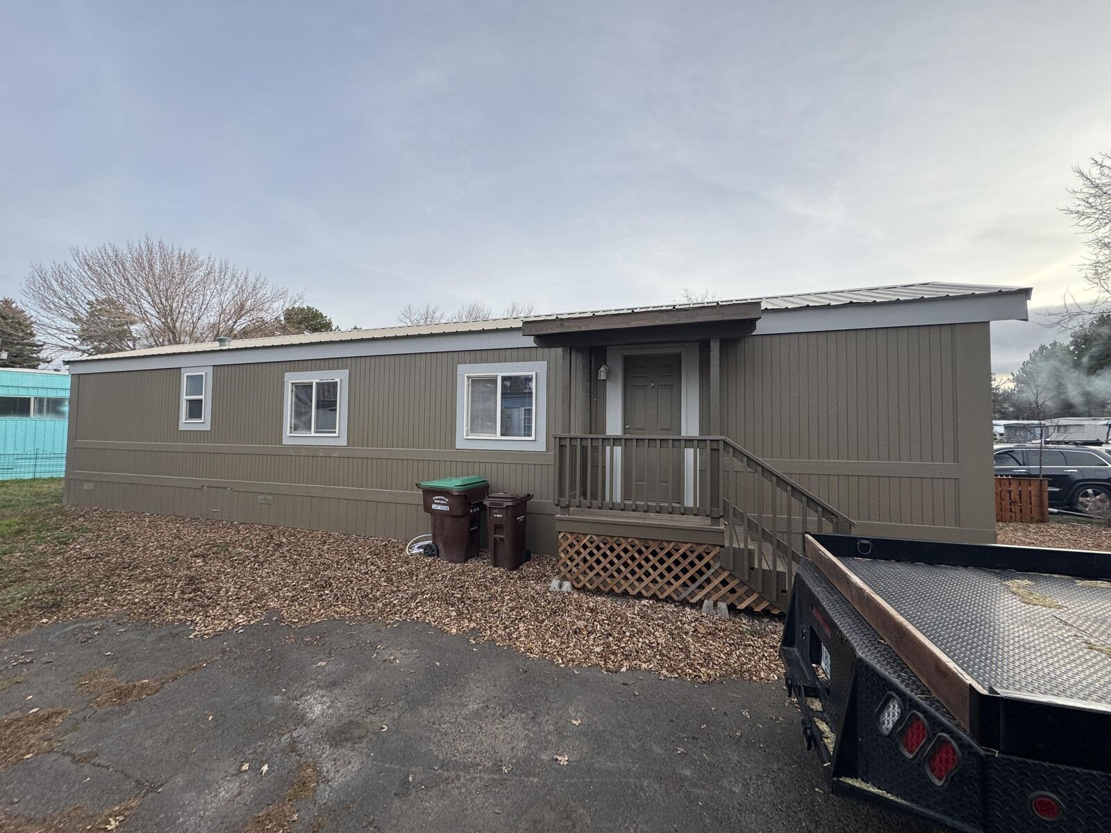 Property Photo: 205 SE Lynn Boulevard 40 OR 97754