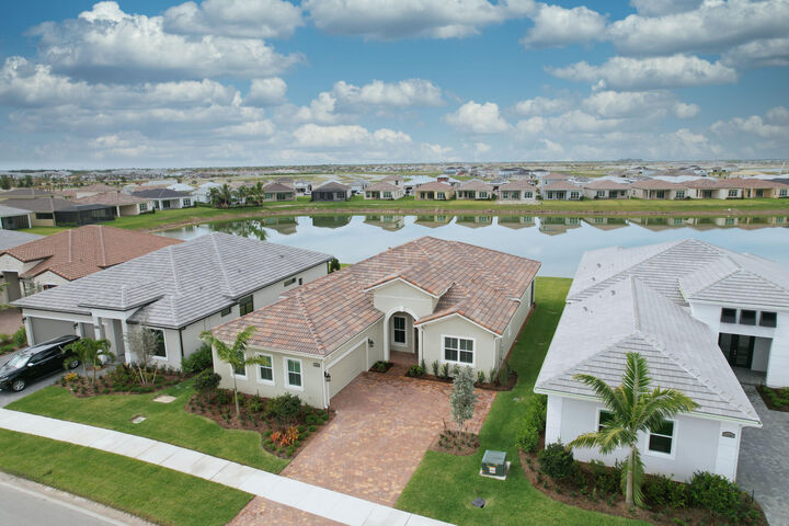 Property Photo: 11956 SW Fortezza Way FL 34987