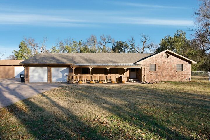 5348 N Athenian Ave  Wichita KS 67204 photo