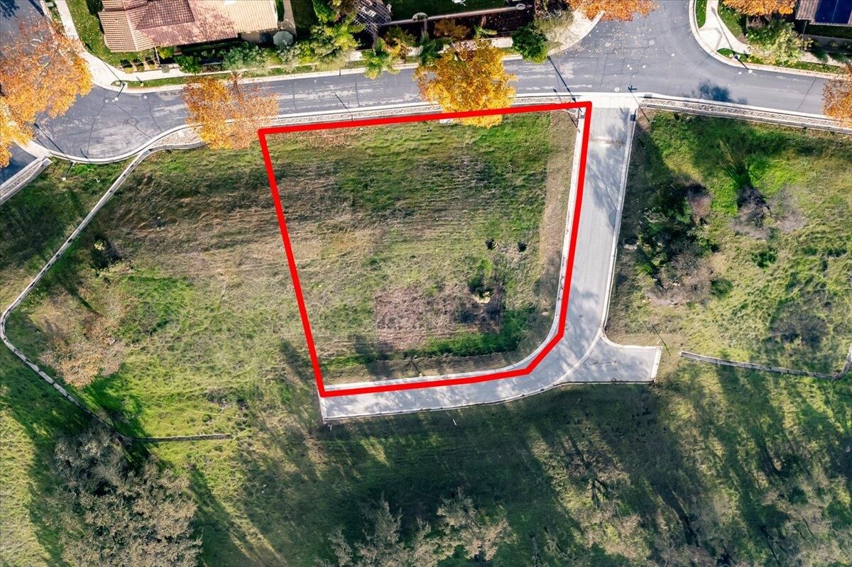 Property Photo: 2870 Berwick Avenue CA 95020