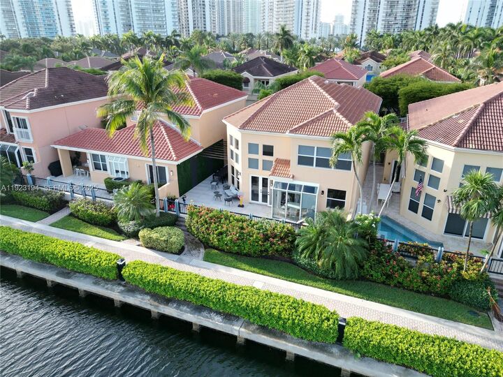 Property Photo:  3757 NE 208 Te  FL 33180 