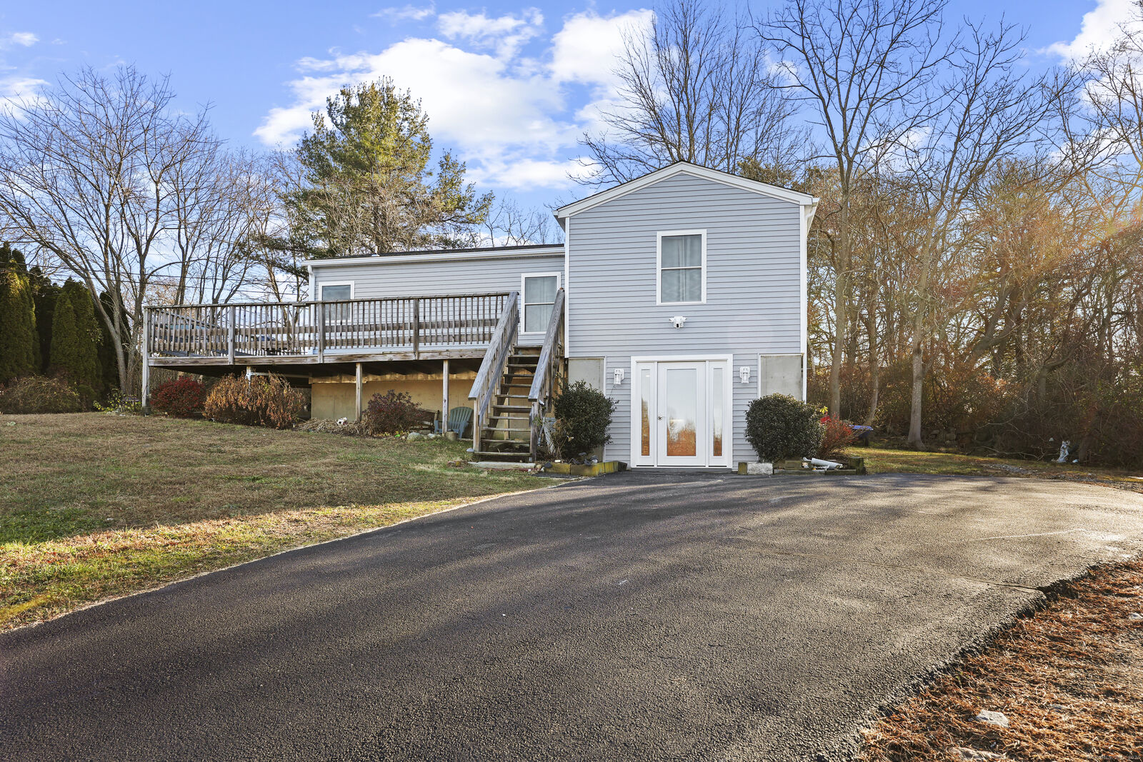 Property Photo:  58 Economy Drive 1  CT 06498 