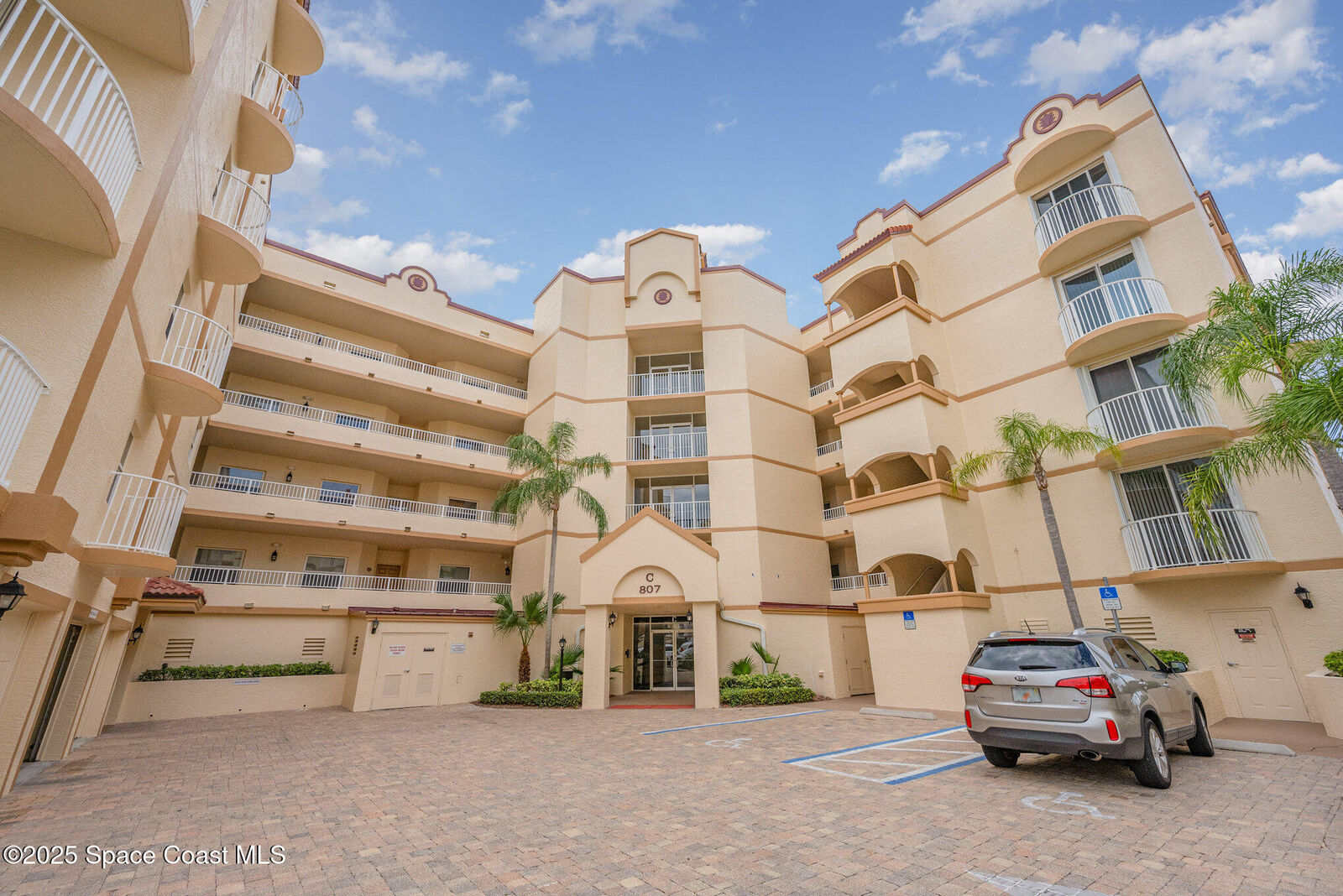 Property Photo:  807 Mystic Dr  FL 32920 