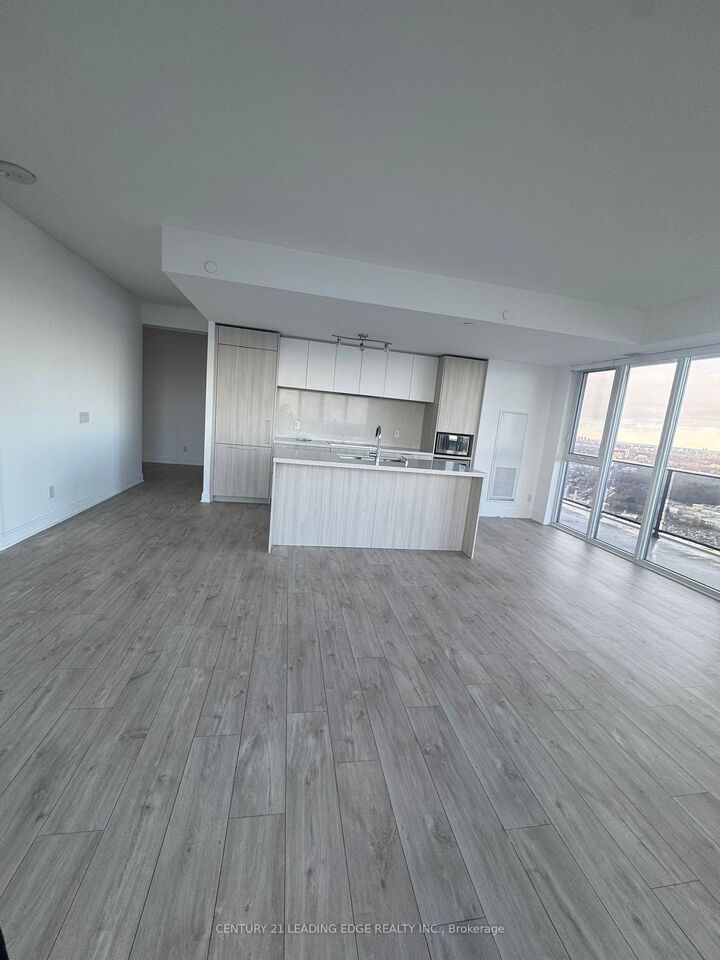 Property Photo:  70 Annie Craig Drive 3904  ON M8V 0C5 