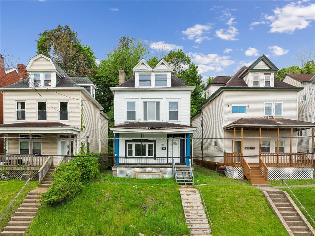 Property Photo:  241 Watson Blvd  PA 15214 