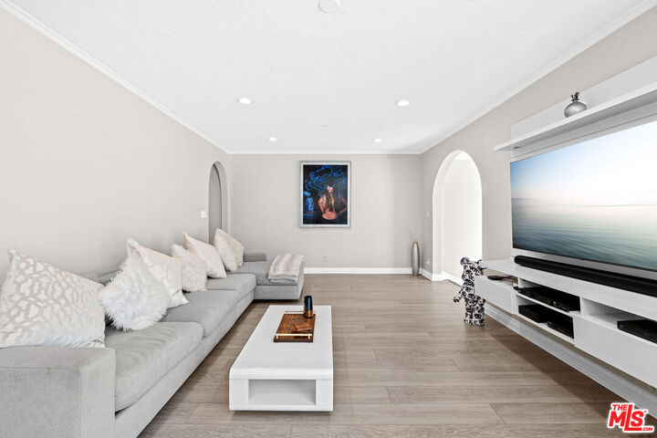 Property Photo: 15042 Valleyheart Dr CA 91403