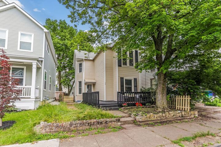 Property Photo: 72 Avondale Avenue OH 43222