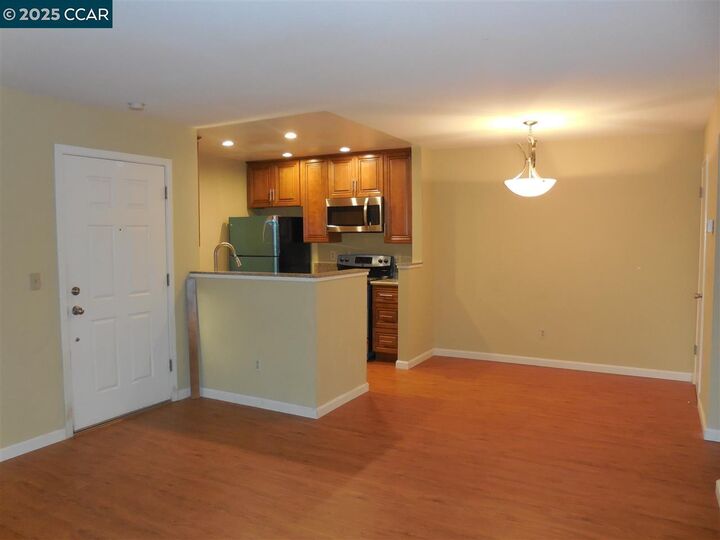 Property Photo: 120 Reflections Dr 18 CA 94583