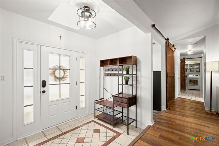 Property Photo:  305 E Tanglewood Drive  TX 78130 