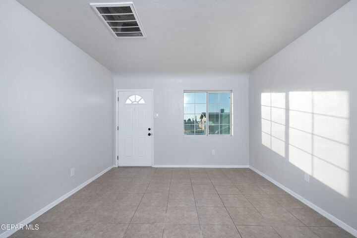 Property Photo:  936 Lariat Street  TX 79915 