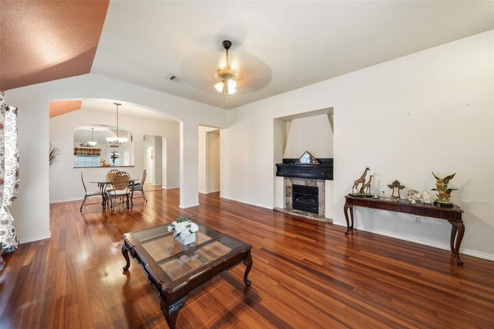 Property Photo: 2207 Wildbrook Canyon Lane TX 77449