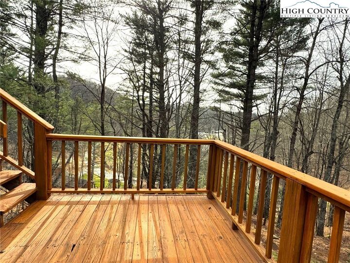 Property Photo:  240 Hiview Drive  NC 25615 