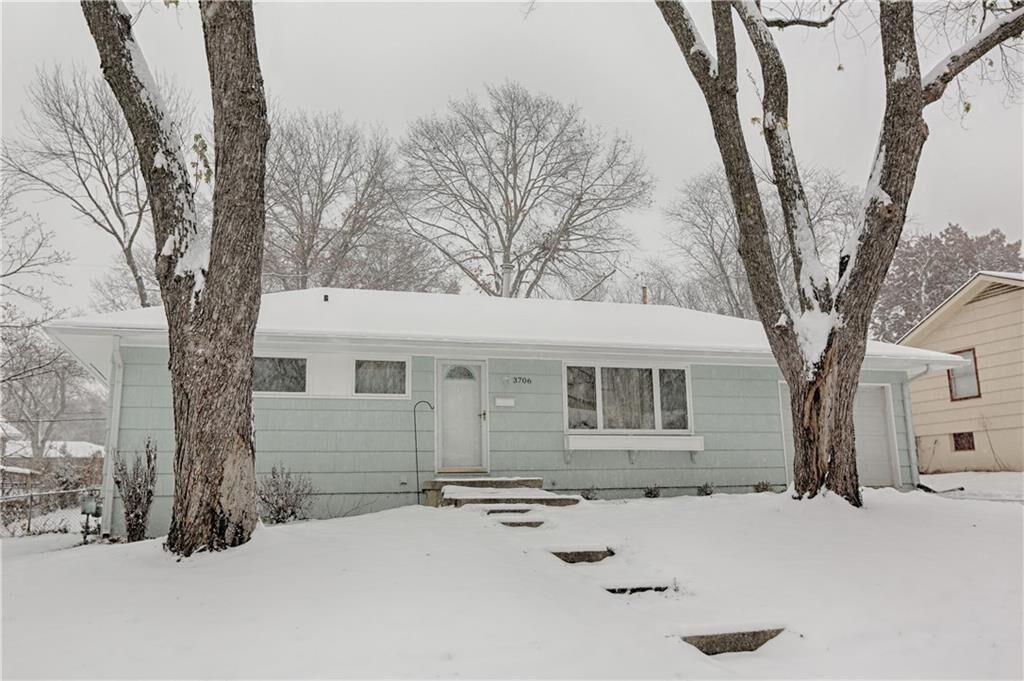 Property Photo:  3706 E 107th Street  MO 64137 