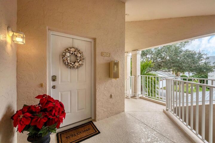Property Photo:  7266 Eleanor Circle 202  FL 34243 