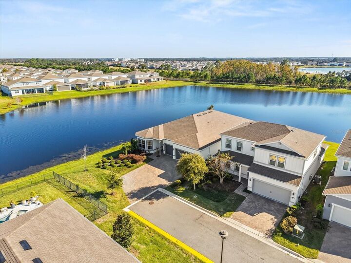 Property Photo: 13957 Destin Beach Lane FL 32827