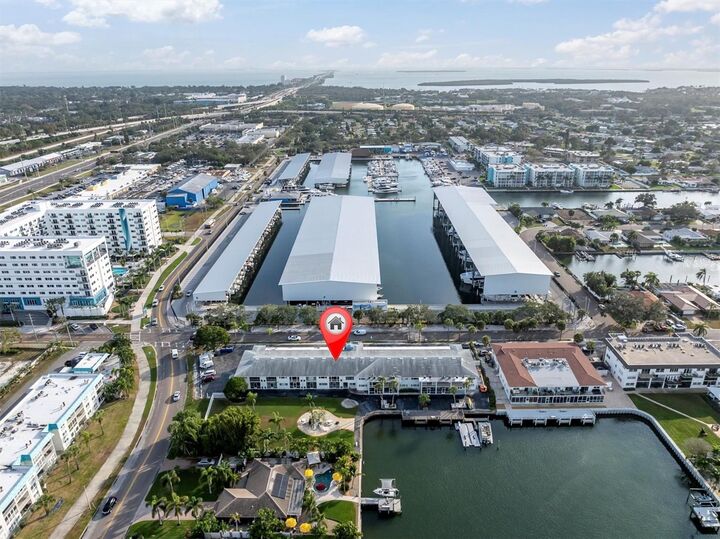 Property Photo: 3717 46th Avenue S 6 FL 33711