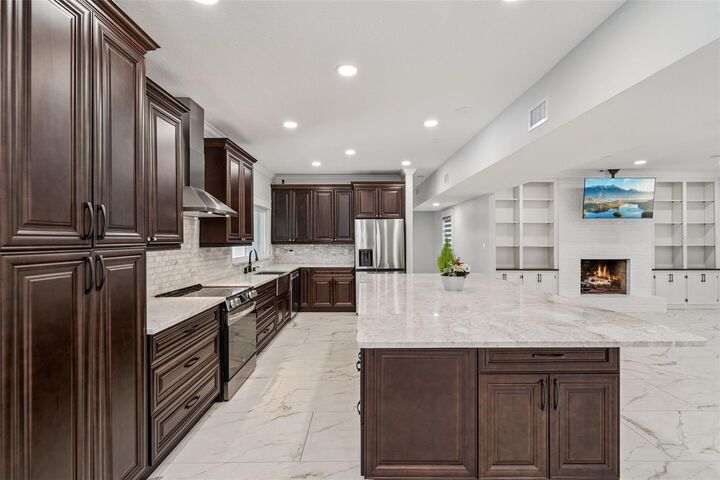 Property Photo:  165 Leslie Lane  FL 32746 