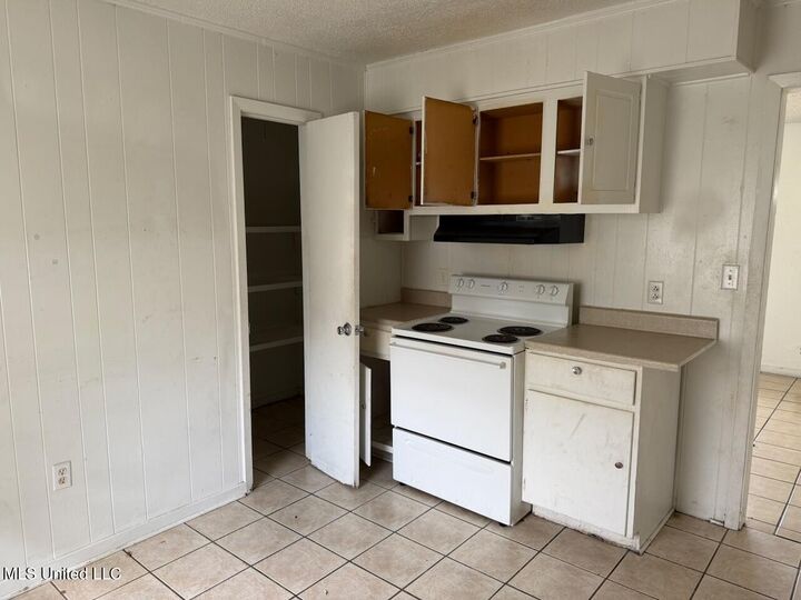 Property Photo:  8063 34th Avenue  MS 39501 