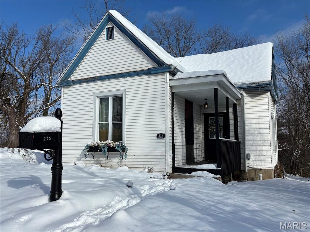 Property Photo:  212 Division Street  MO 63401 
