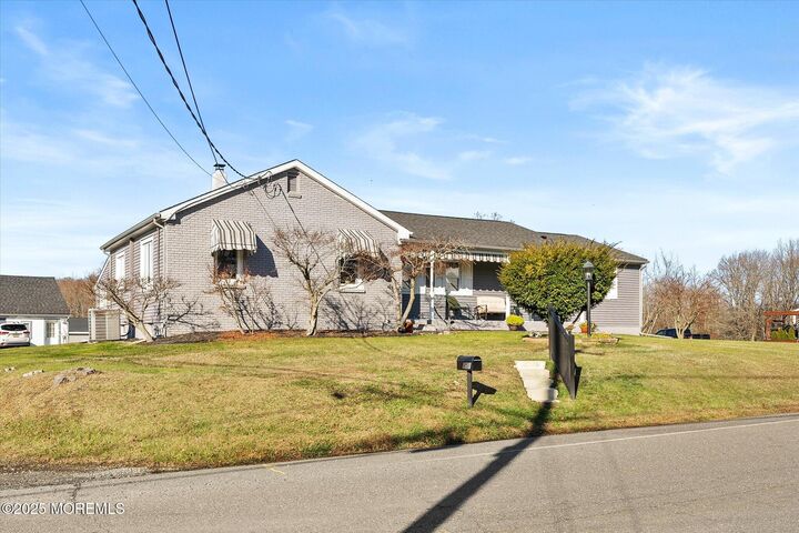 Property Photo:  151 Walnford Road  NJ 08501 