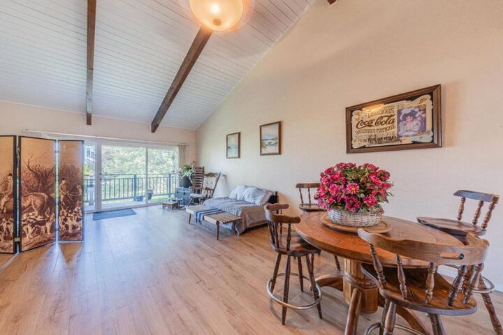 Property Photo:  158 Kern Street 11  CA 93905 